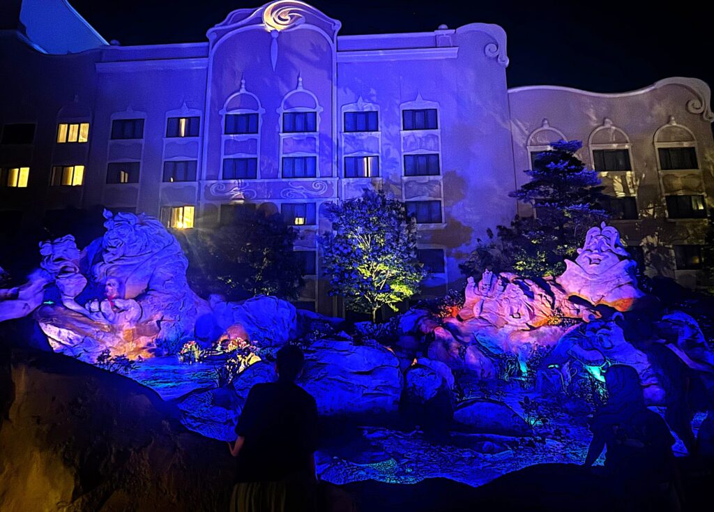 ファンタジースプリングスホテルの中庭の写真